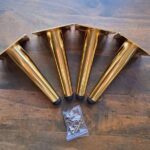 Pés cone dourado